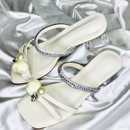 Square Toe Sandal (Off-White)